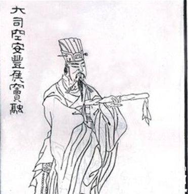 东汉窦融是怎样做经济建设和社会稳定的?