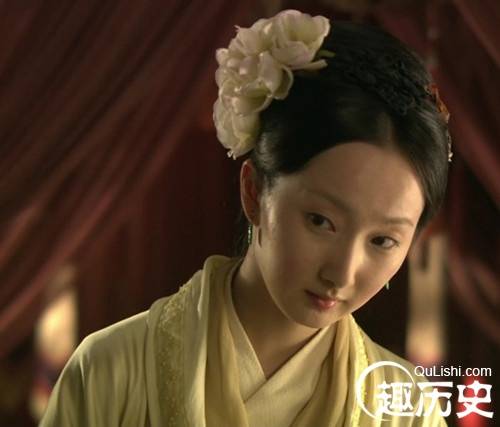 红楼梦里最难做的二奶是谁？要供应夫妻二人使用