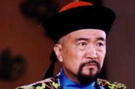 真实的“刘罗锅”身高1米9也不驼背,被清宫戏骗了这么久!