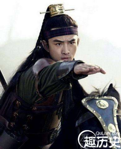 “英勇双枪将,风流万户侯”从字面意思上可以看出董平这个人怎么样?