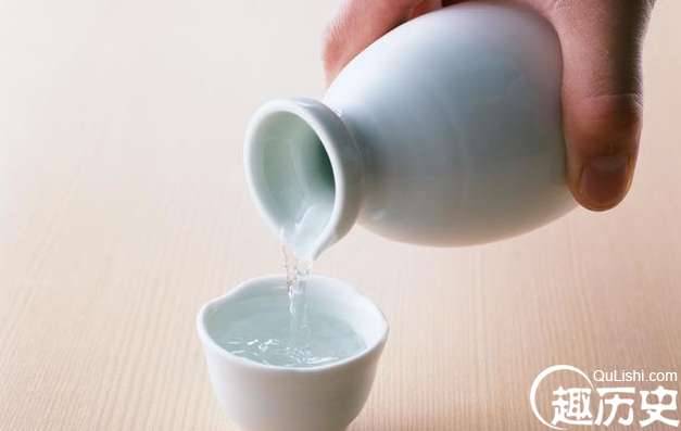 晋怀帝司马炽被擒后，当了个小酒倌，旧臣看见都哭了