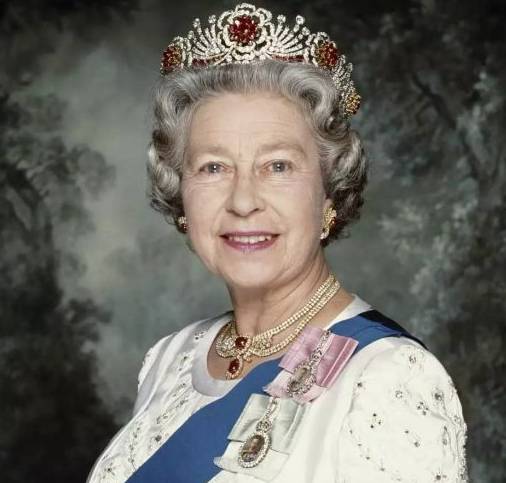 英国女王简介 历史上都出过哪些女王,她们的权力是怎么分配的