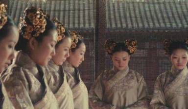东晋丑后李陵容，又丑又是奴仆是怎么登上后位的？