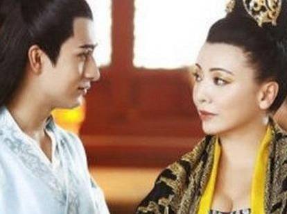 韦后和武则天的境遇有些相似之处 韦后最后为何没有能当成女皇