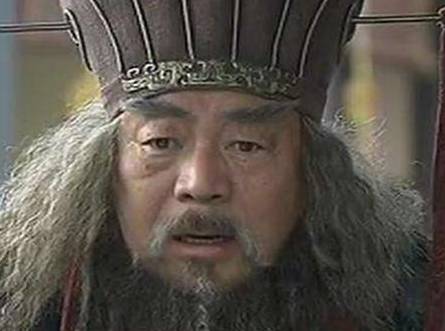 华雄最后为什么会死于非命 就怕猪一样的队友