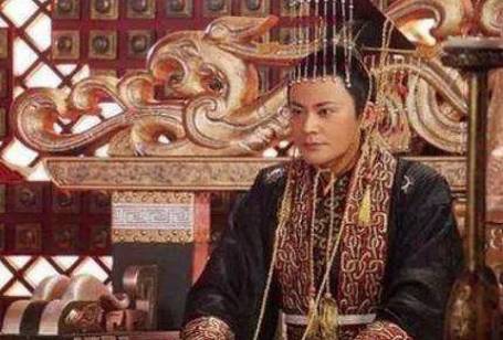 汉灵帝刘宏：东汉最荒唐的皇帝，竟让狗穿上官服