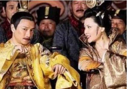 武则天和韦皇后的区别在哪里？为什么韦皇后不称帝？