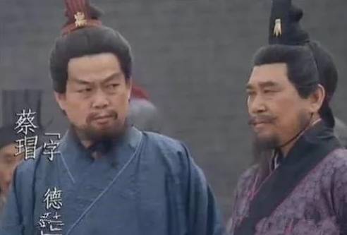 蔡瑁已经位高权重了,为什么还要让自己外甥投降曹操呢?