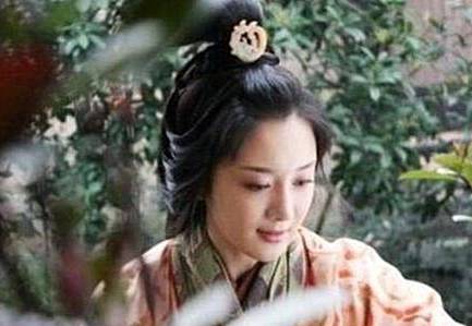 张氏：蜀汉后主刘禅第一任皇后，被称为敬哀皇后