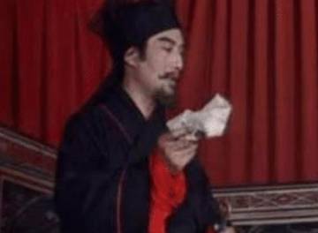 曹腾的一生是什么样的?史上唯一一位被称为皇帝的太监