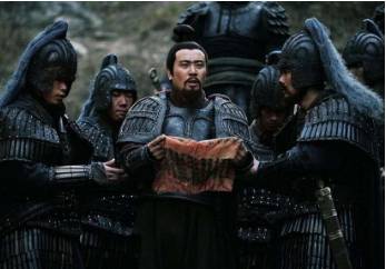 刘备在徐州叛乱,曹操听说之后为什么会害怕?