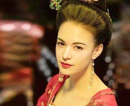 杨贵妃原本是李瑁的妻子 李隆基抢杨玉环的时候李瑁有反抗吗