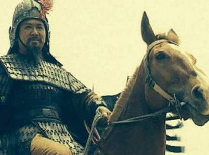 黄忠七十多岁能够和关羽打平手 黄忠年轻时有多厉害