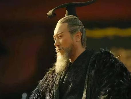 曹操在历史上上的贡献有哪些 曹操为什么不是三国人物