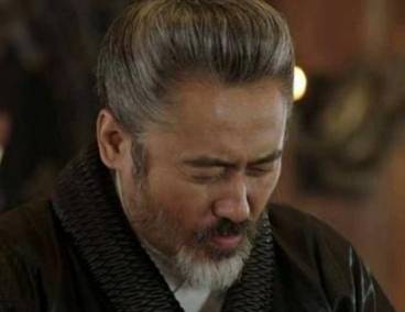 曹操下定决心传位给曹丕的真相是什么?与贾诩有关