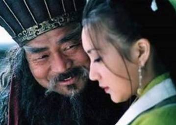 历史上董卓在掌权之后都有哪些大臣被杀害?