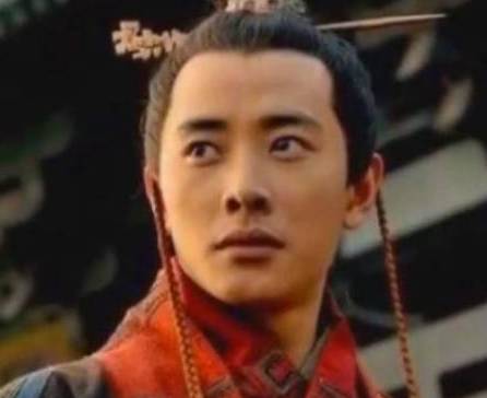 曹操作为一代枭雄 曹操为什么到死都没有选择称帝