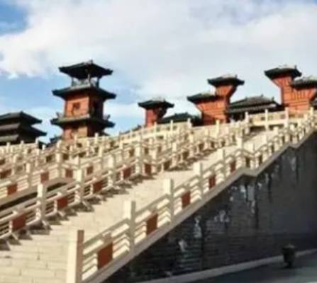曹操为什么要修建铜雀台 曹操真的是为了金屋藏娇吗