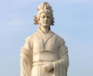 吕雉的权谋之路:从贤后到铁血政治家的转变