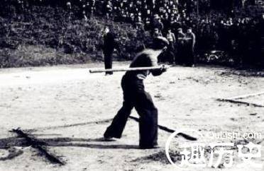 乌孜别克族习俗 乌孜别克族“击木”是怎样的