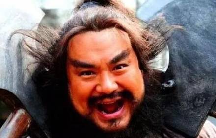 宋江是怎么搞定李逵和武松的?为什么十两银子就搞定了武松?