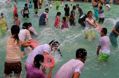 “向河里泼水”语底是什么?关于泼水的歇后语介绍