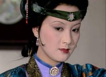 红楼梦中刘姥姥为何要救王熙凤的女儿呢?