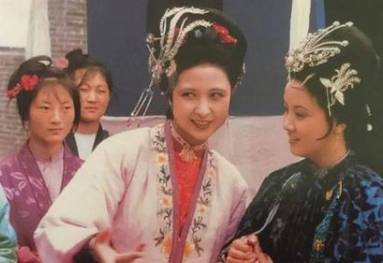 尤二姐和王熙凤有何区别?为何会那么脆弱?