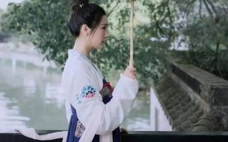 《人月圆·甘露怀古》的原文是什么?该如何赏析呢?