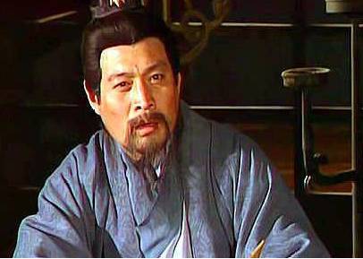 三国演义中,徐庶为什么在离开前才向刘备推荐诸葛亮?
