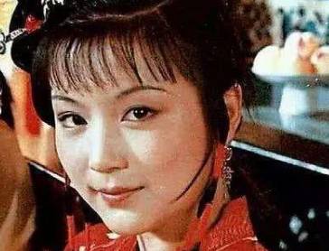 红楼梦中薛宝钗有多懂得人情世故?做了哪些事情