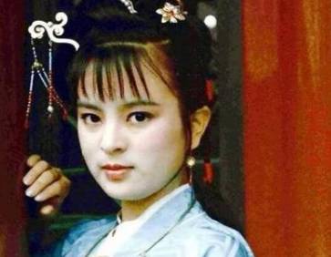 红楼梦中宝钗要搬离蘅芜苑时,一向交好的探春说了什么