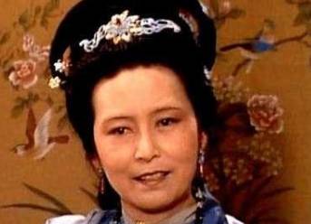 红楼梦中贾家和薛家两家相比有何差别?差距有多大?