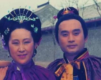 红楼梦中薛蟠的性格如何?他为何打死冯渊?