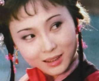 红楼梦中小红为何会去怡红院？是父母安排的吗？