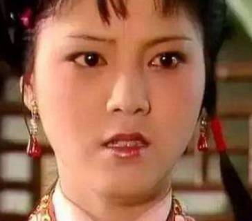 红楼梦中袭人对黛玉是什么样的态度?为何会防备她