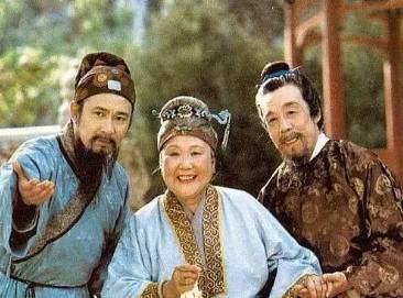 贾母是正室夫人吗?从称呼中就能看出