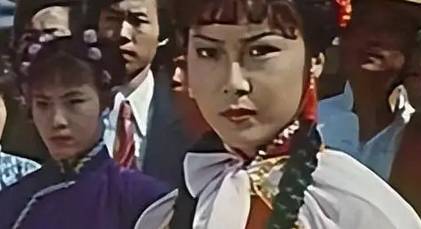 《儿女英雄传》首回:宗明义闲评儿女英雄 引古证今演说人情天理