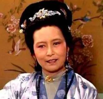 红楼梦中王夫人与贾母关系破裂与宝钗有何关系?