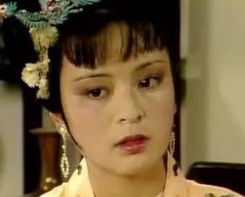 红楼梦中王夫人与贾母关系破裂与宝钗有何关系?