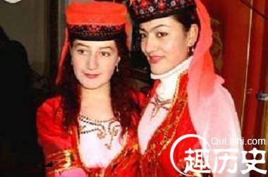 塔吉克族服饰 塔吉克族女子喜欢怎样“穿”