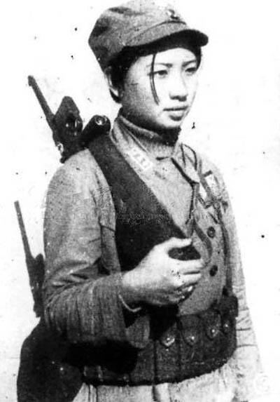 抗战时国军女兵英姿飒爽 铿锵玫瑰（图）
