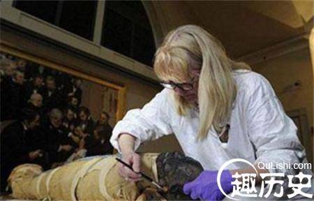 未解之谜:千年木乃伊竟是身穿女装的男孩!