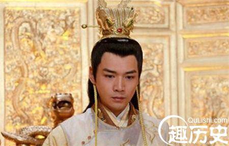 揭秘:为何他执意要揭开生母棺材检查腐尸?