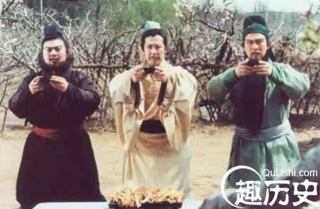 宁学桃园三结义, 不学瓦岗一炉香，这句话有什么讲究