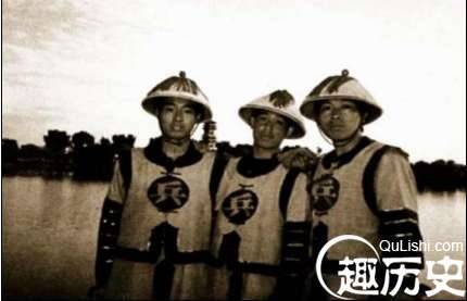晚清时期太平天国起义后，曾国藩本为什么不敢创建湘军