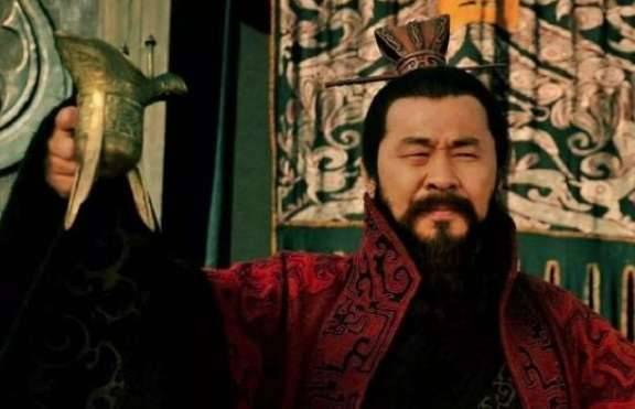 这个人比诸葛亮还神,连曹操都被他戏弄