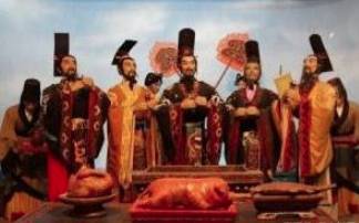 春秋五霸之首的齐桓公,为什么会饿死?