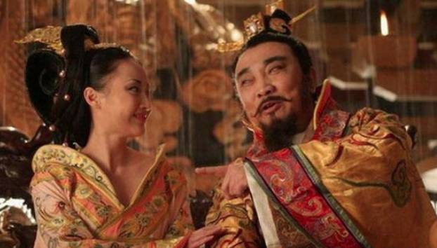 汉成帝：汉朝最昏庸的皇帝，亲手杀死儿子而绝后