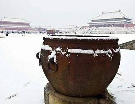 故宫中的水缸那么多 水缸的水为什么在冬天不会结冰